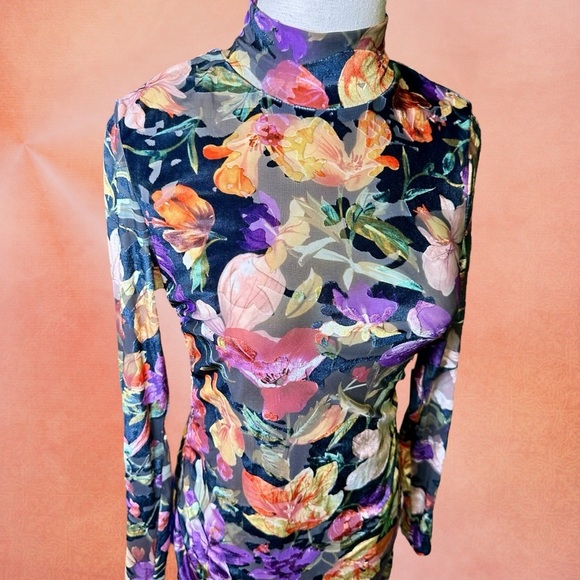 NWT Kourt Mockneck Floral Velvet Burnout Bodycon Dress Size Medium - Picture 14 of 16